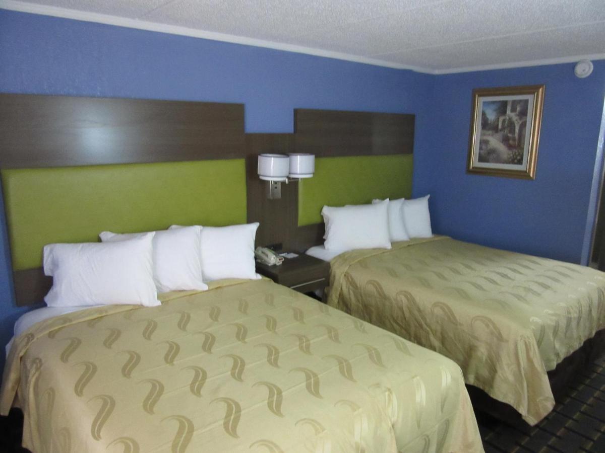 Quality Inn & Suites Near Six Flags East Atlanta Exterior foto