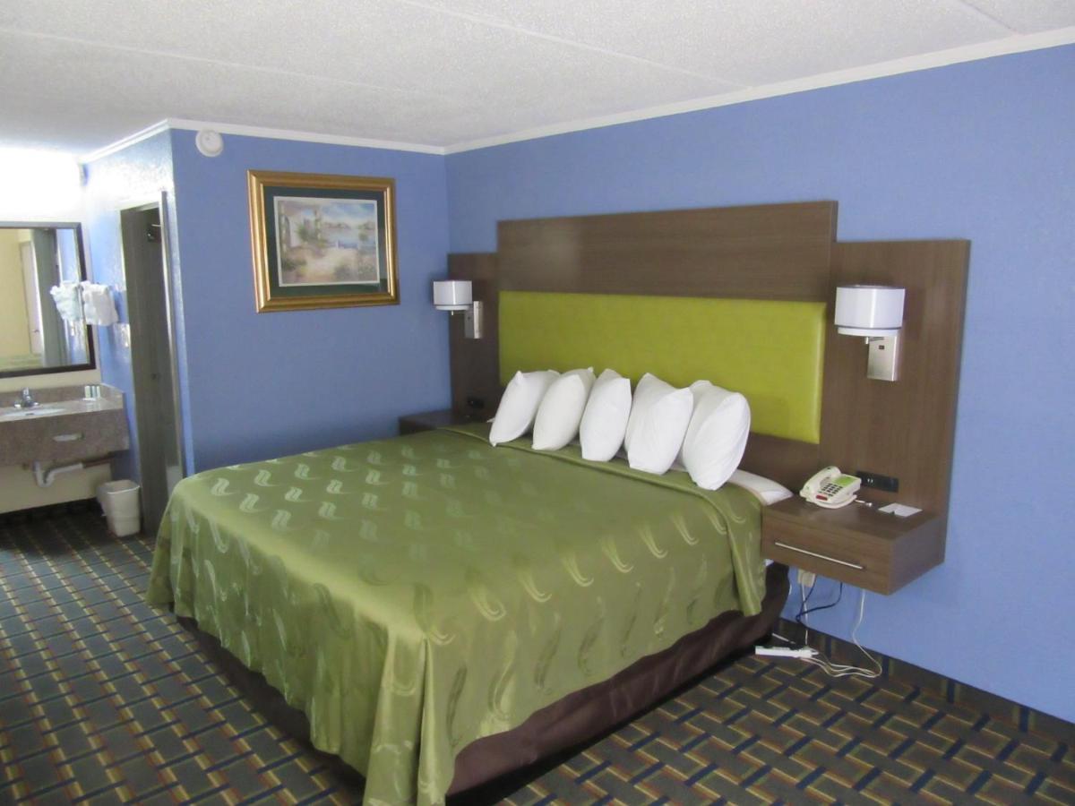 Quality Inn & Suites Near Six Flags East Atlanta Exterior foto